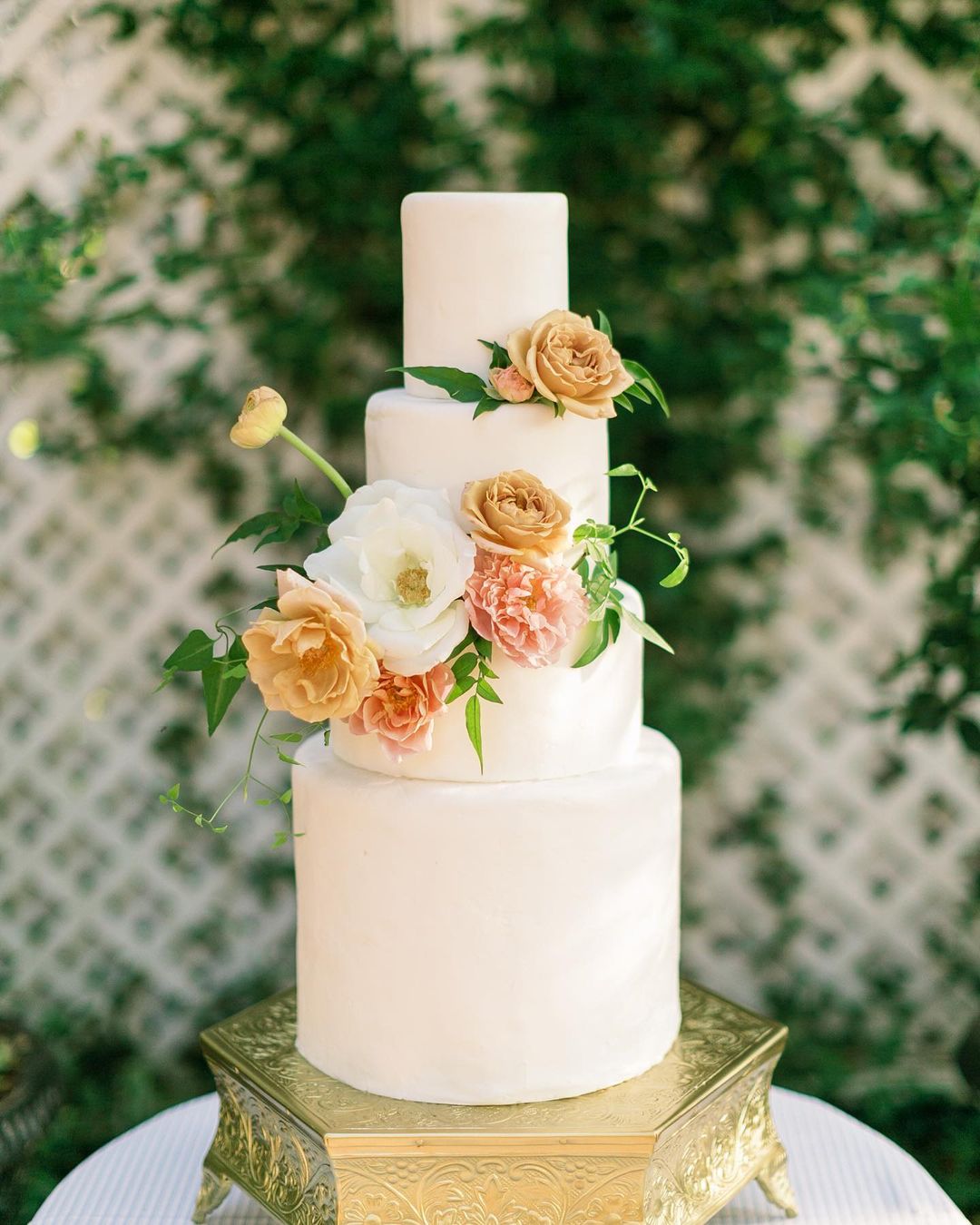 three-teir wedding cake