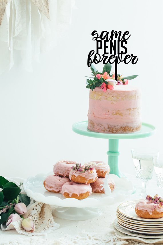 Unique & Crazy Wedding Cake Toppers You Won't Believe Loverly